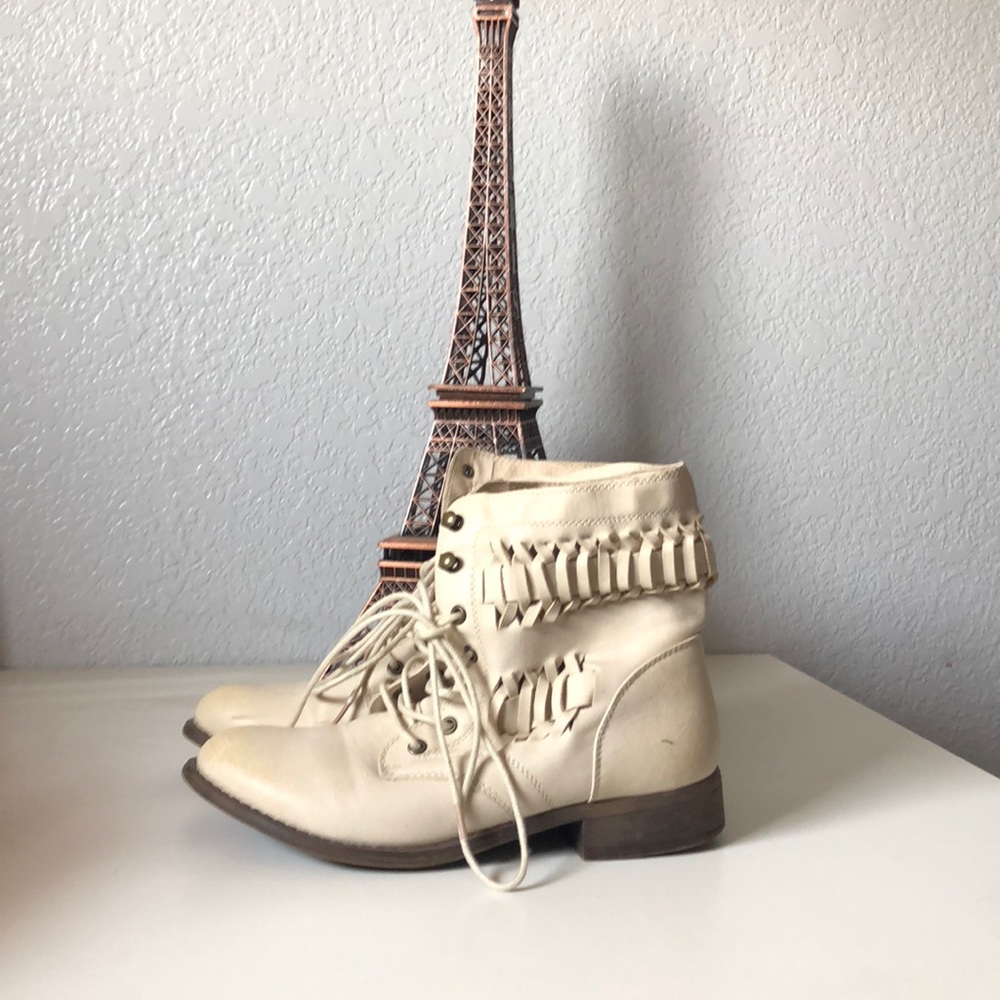 Woman’s boots